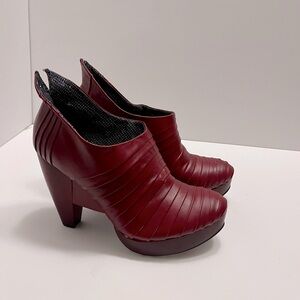Irregular Choice Zubes platform heels booties Red W9.5 EU 40.5